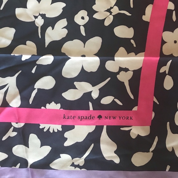 NWT Kate Spade ♠️ NEW YORK 100% Silk Scarf 🧣 - Picture 5 of 12